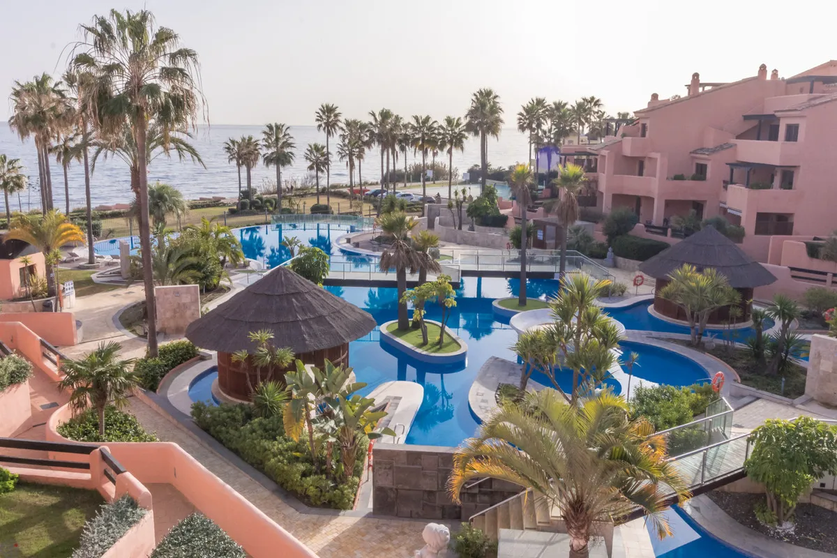 00fad108-50c7-4532-9e4a-c537aff13a30