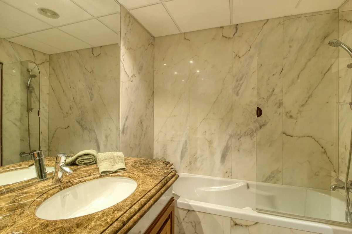 84ccdfb0-52eb-4c9a-9fdf-d09e5fdb27c3