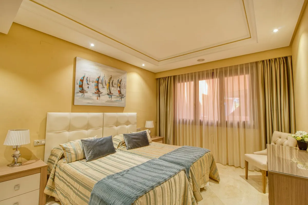 bb09d866-f569-410d-8a52-5c3e73b9665d