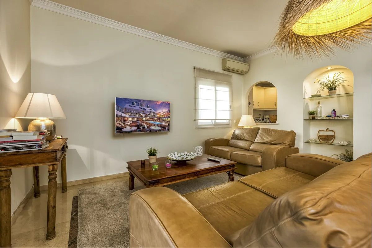 88cc3bc0-fc4b-423e-b10f-32a55b56f016