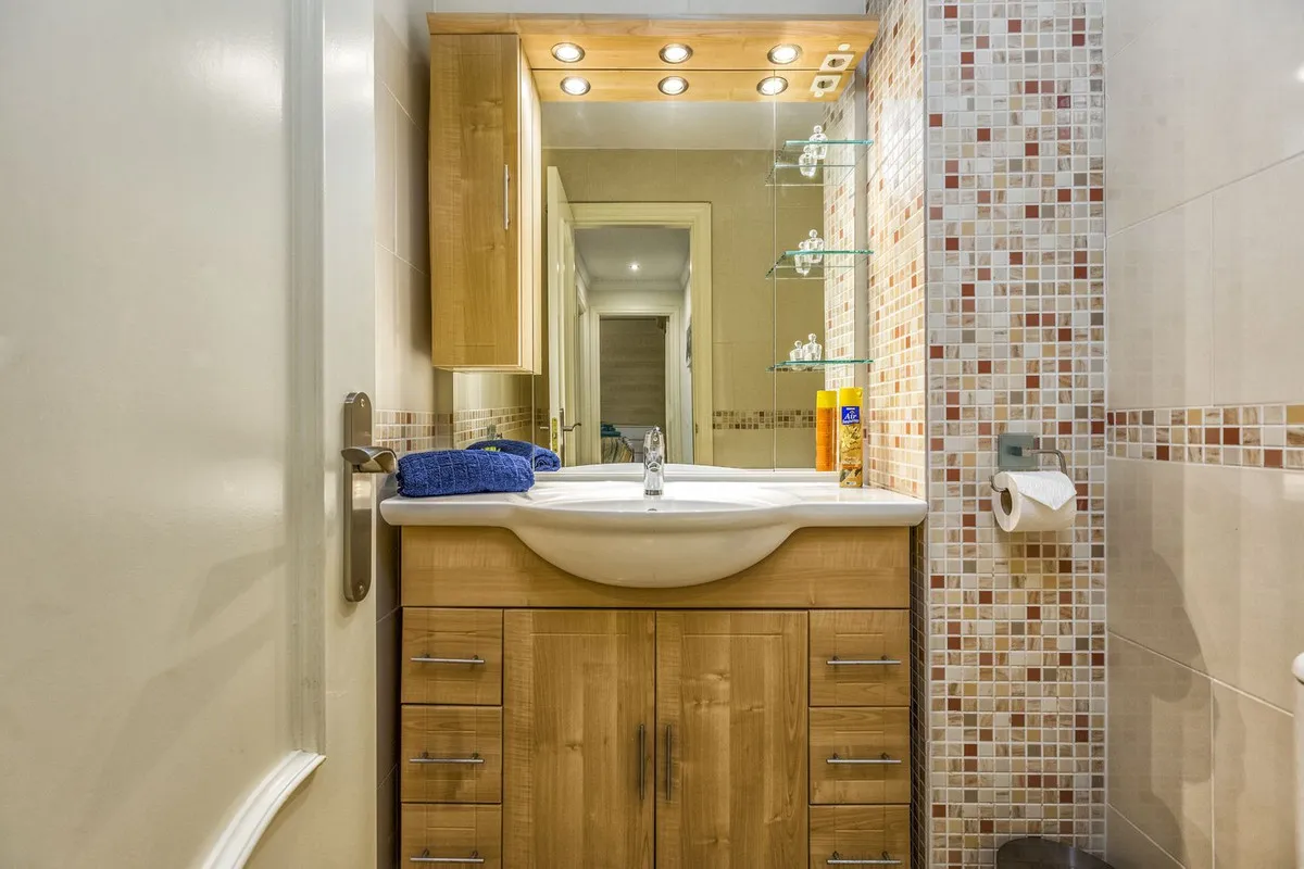 90723dd0-ee44-4703-a725-662d0583c0c1