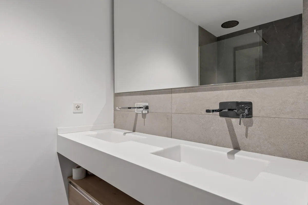 001f37fa-1d70-4df1-9fb6-7ed3440a2085