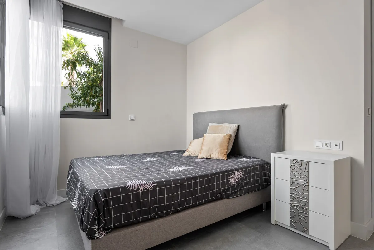 a6690c66-ec8c-42f7-8f77-d5409077729c