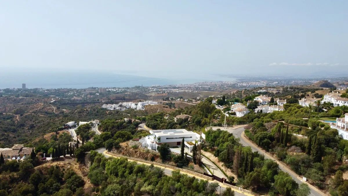 d5c6a2ae-5b70-444f-823b-2867a77b5964