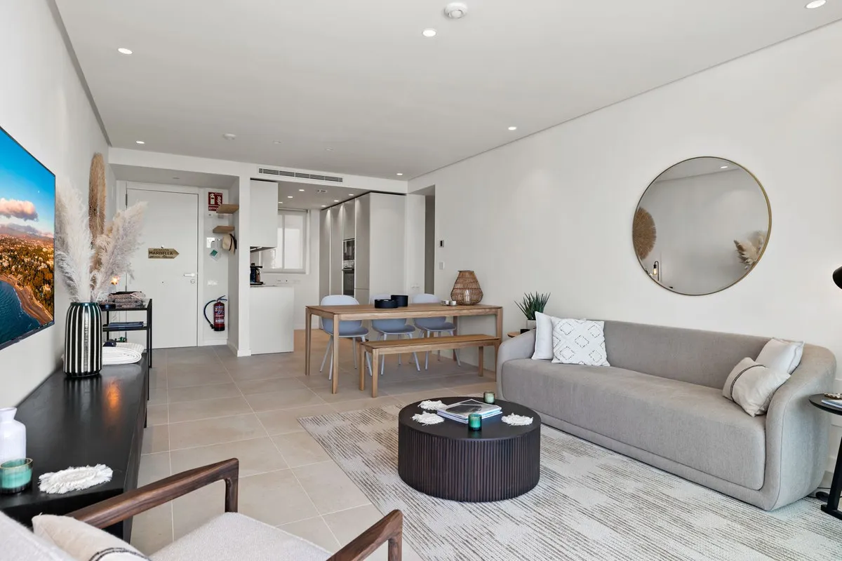 5baa599b-5c11-4f53-b0b3-b7139c9c8a33