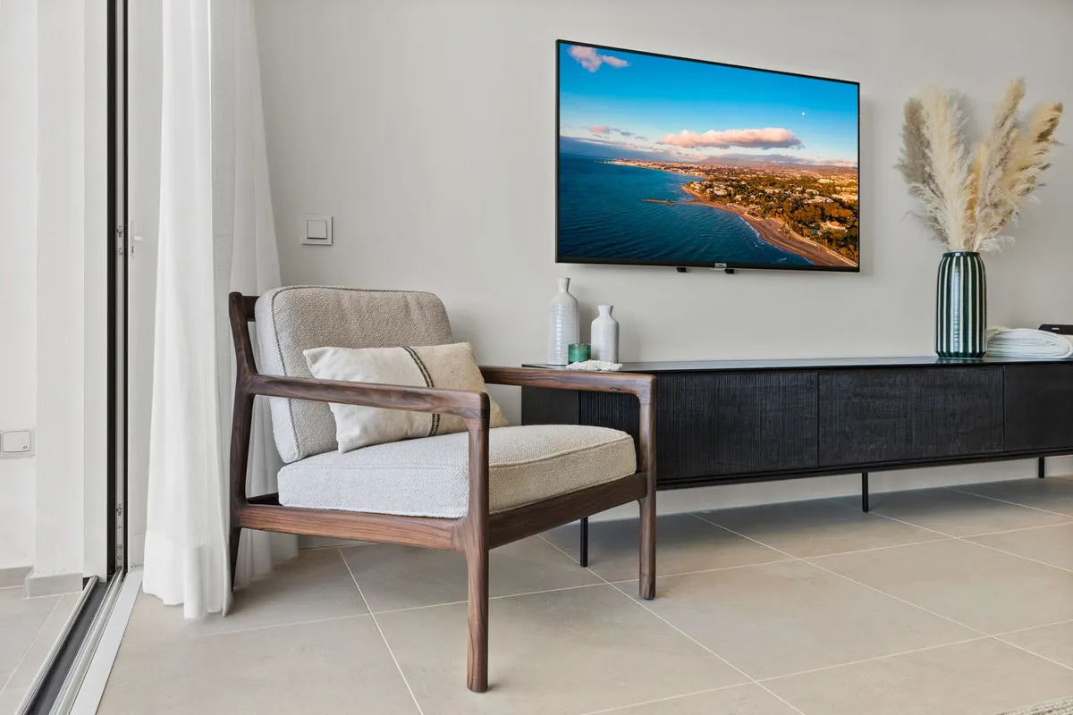 8fa8f7f6-e17e-4dc8-87c5-b9308c71ed80