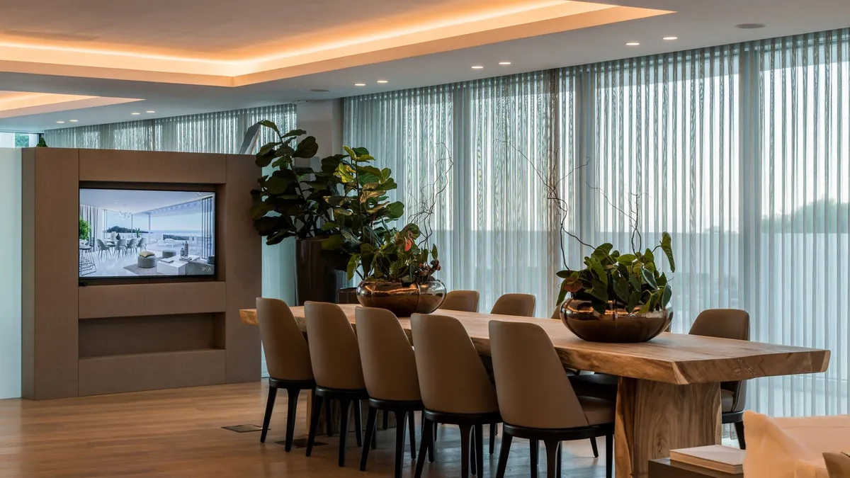 d2068b0b-315c-4f87-9535-a445afed1aab