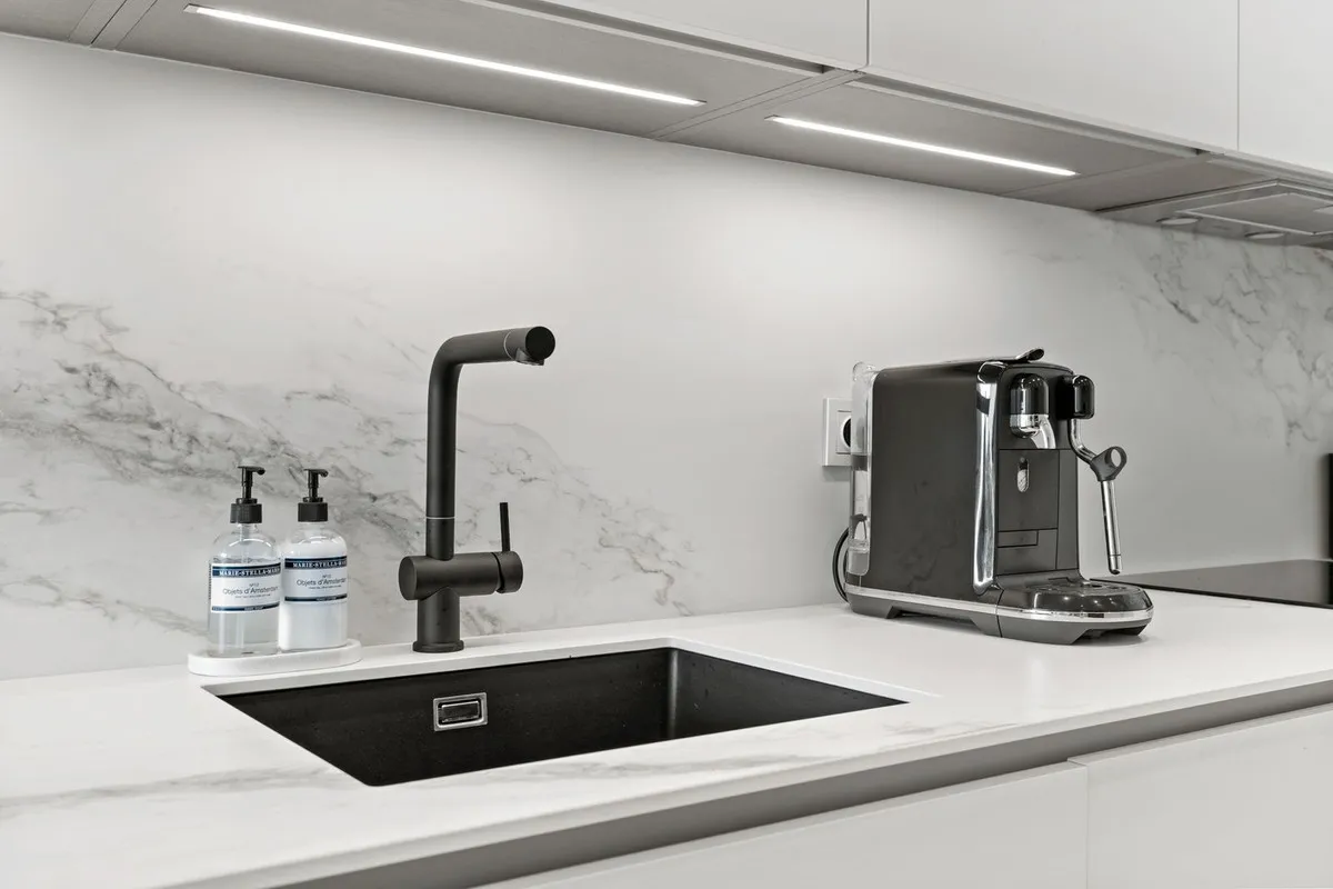 d39864e1-36e3-4db3-ba59-d3ee5e387fe9