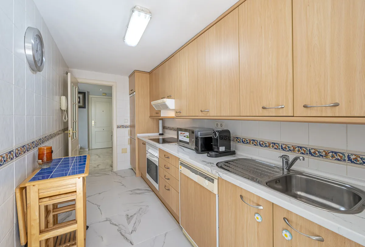 b4912889-af88-4811-8cf2-d17e5f90f024