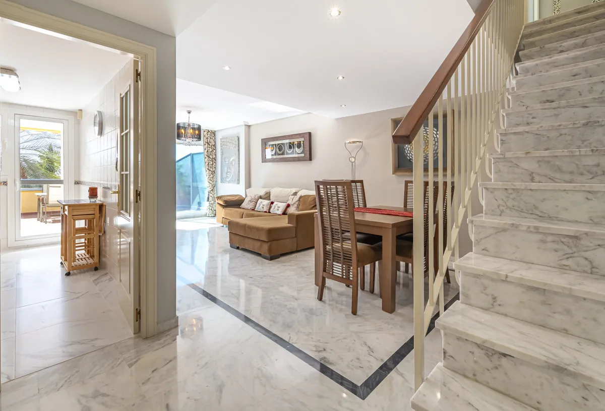 bcc6e9cc-0775-4ef8-978b-b2fece48914b