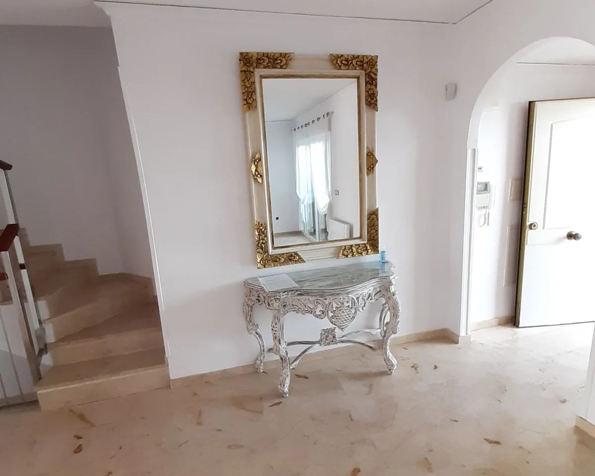 d71cb064-8327-4990-8a58-5960fa1bce60