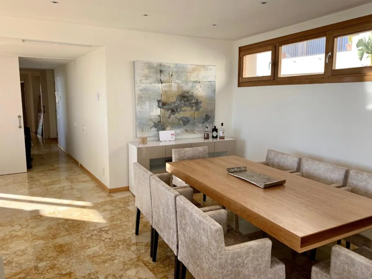 4d18c157-3102-4e8c-82b9-7b6f0e482bc4