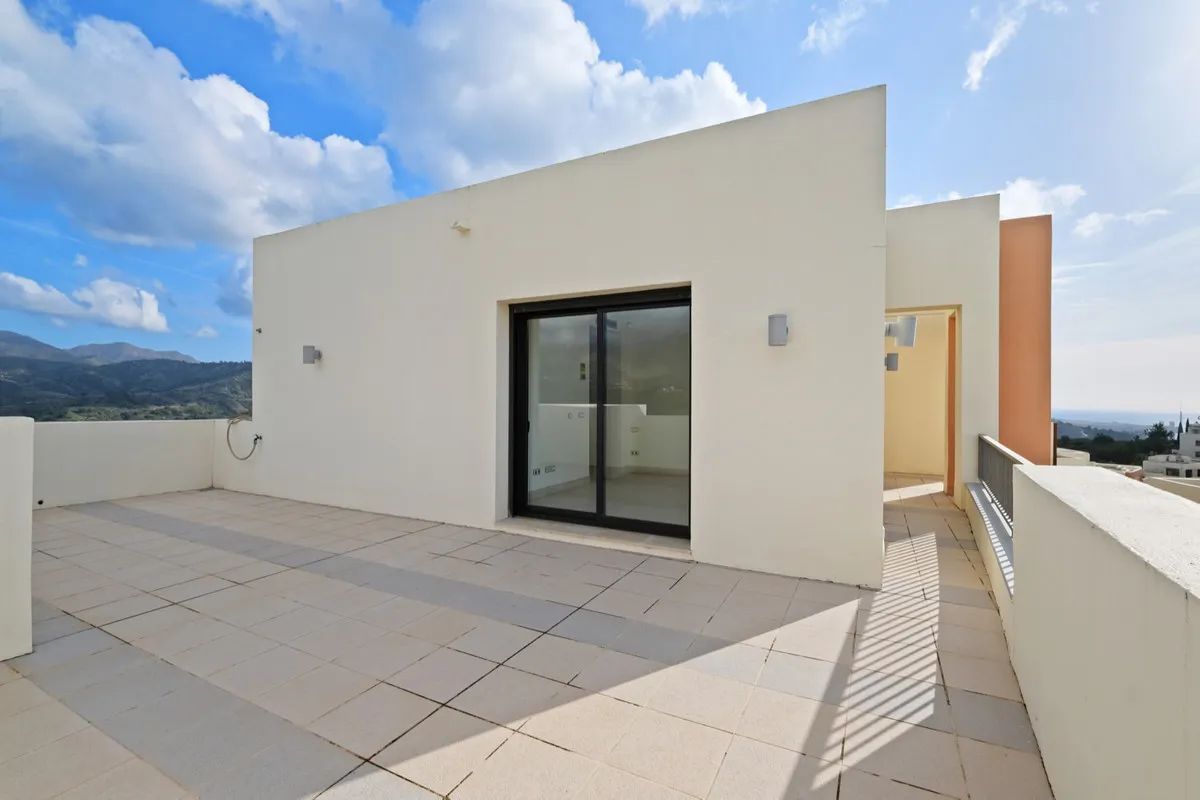 8d006019-85c1-4d89-82cb-6452bd19df56