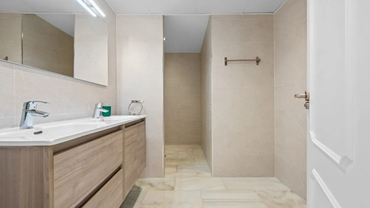 27f01174-4043-47dc-bf75-6c8000684e0b