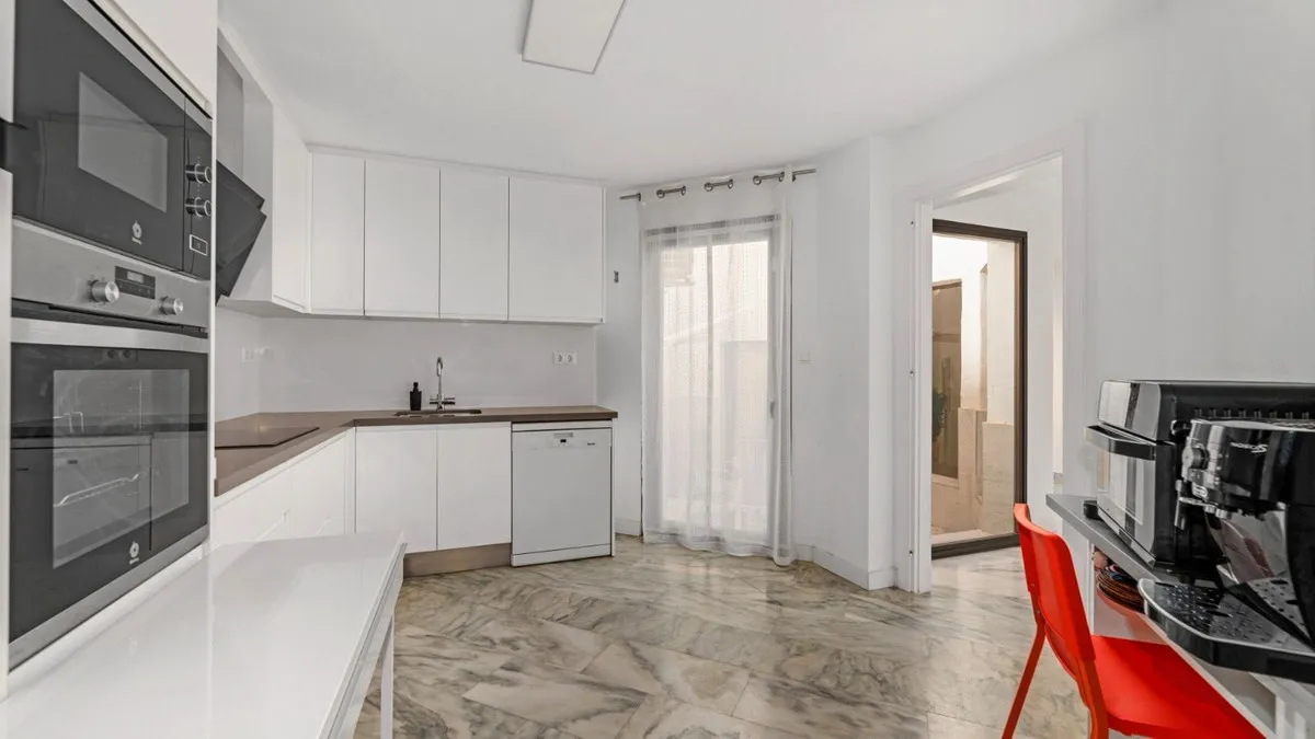 50e0ba5f-beb8-4870-ac13-3a62c1771f04