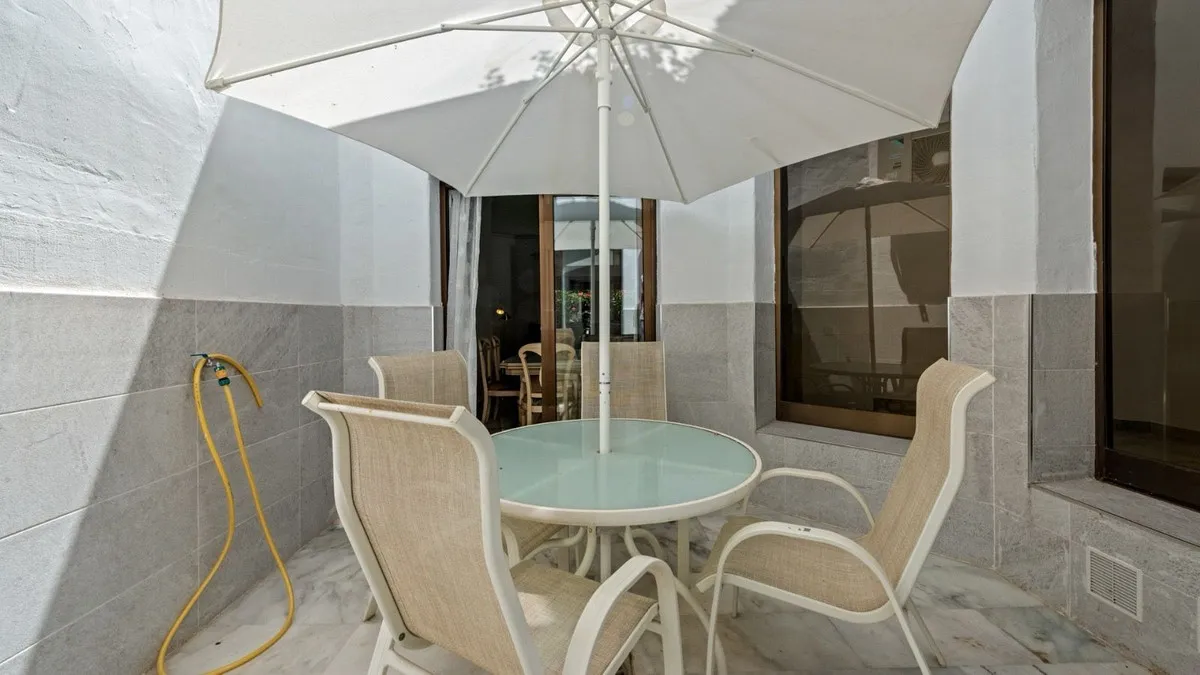 95ba4b81-090d-488b-8602-4e41243b5606