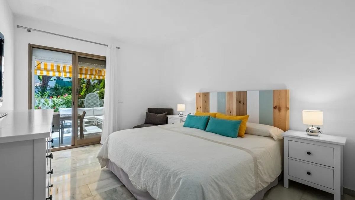 9658940d-ce40-4cad-b6d7-093ebcdafa7a