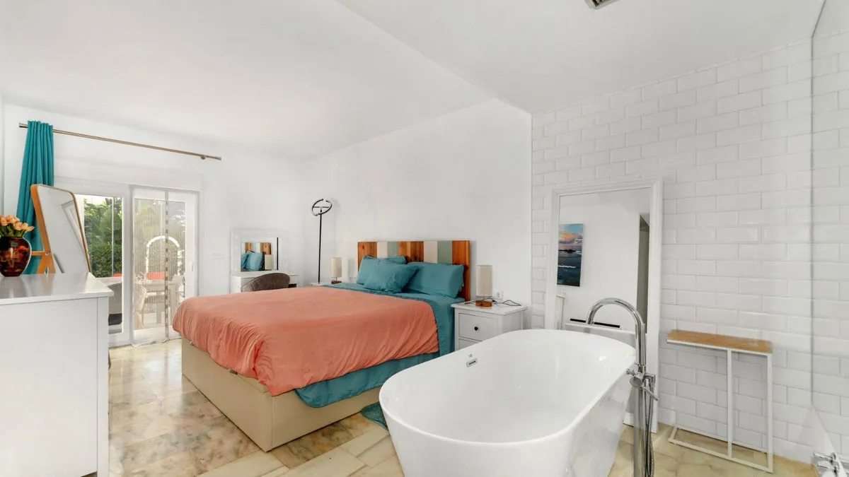 bacc1dfd-9754-41b0-a5c9-ef50d6cef966