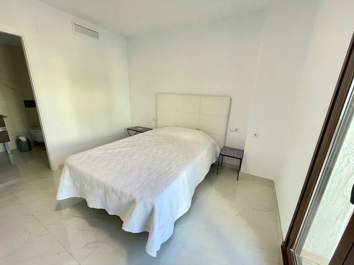 fc7a0d4f-23ef-4cad-b17f-a44a858392a3