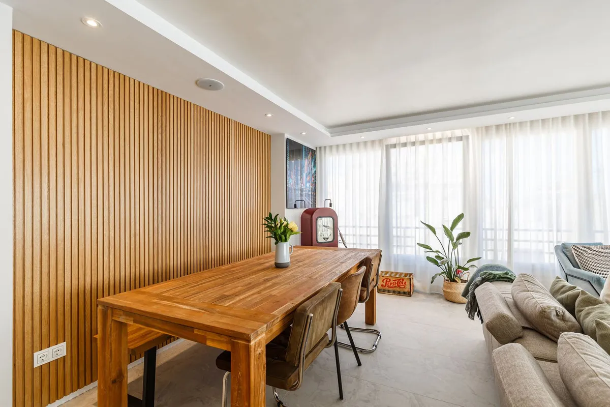 922da428-4f5b-483e-9fac-752d4d5485d3