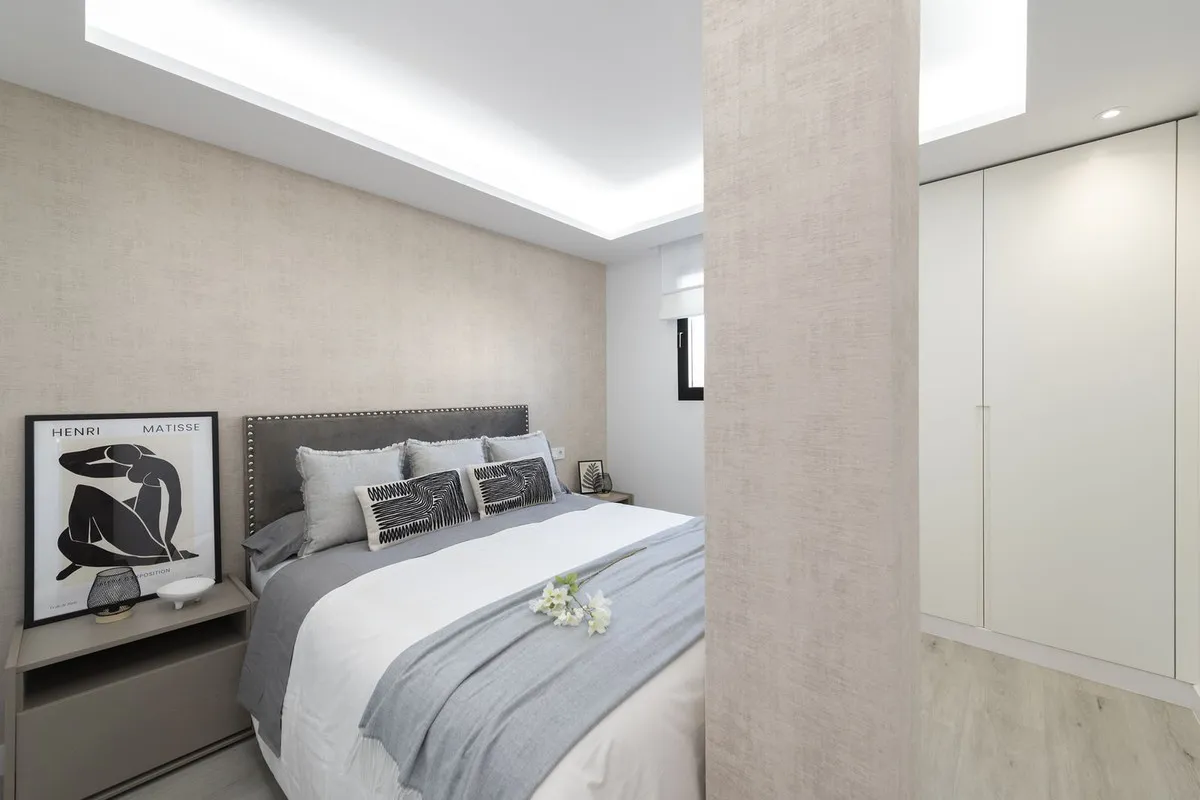 847b401a-849b-43f9-8ab2-ee35212e3e2e