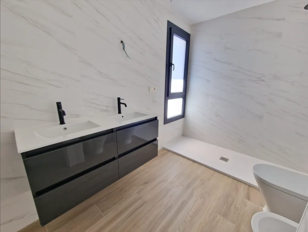 6a4e7ddd-2139-412e-a373-7cb37225beb1