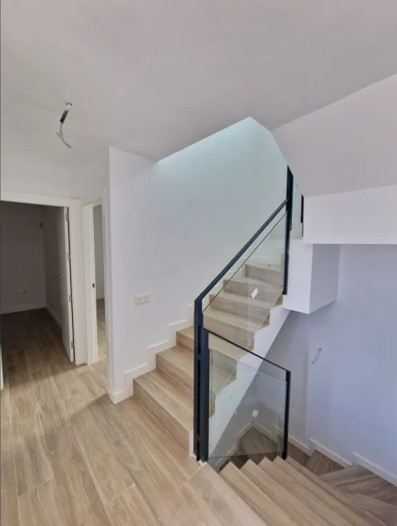 6f63dde0-8730-41d8-b169-3390e0cc3296