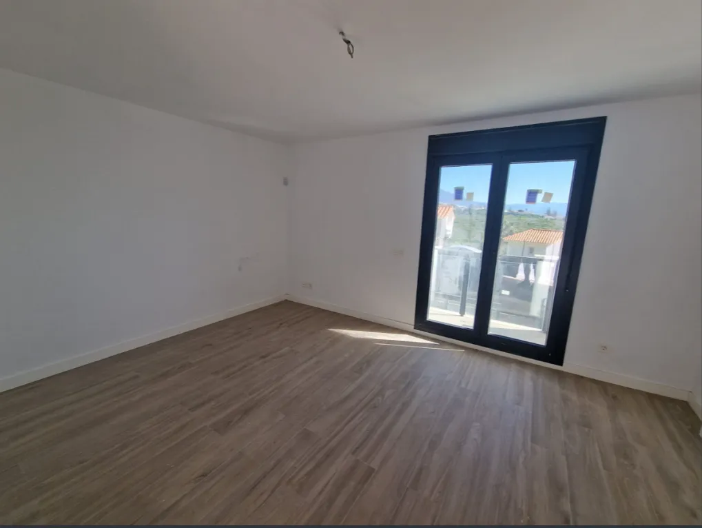 e5200078-f0a0-4a51-a9f9-895aaa5dd588