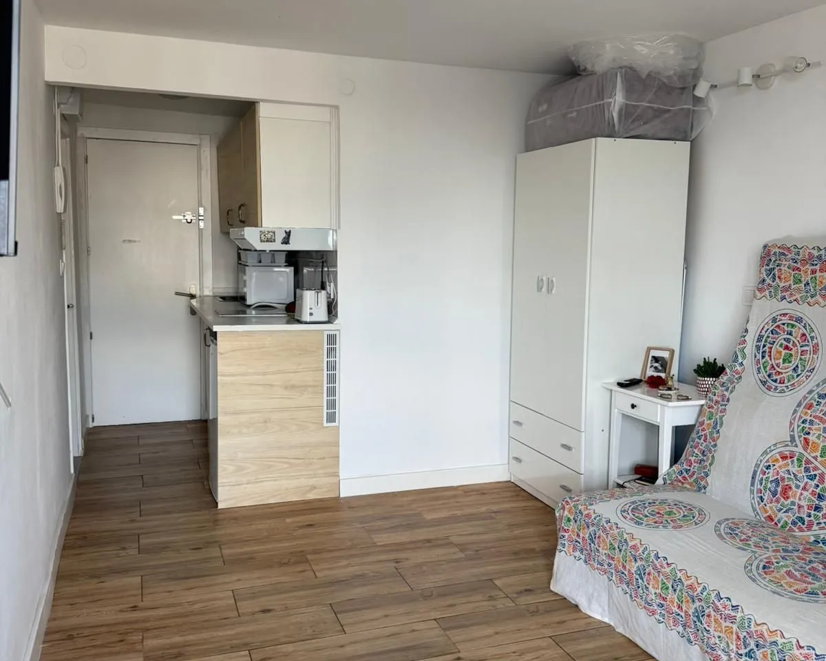 27564f9e-4815-44af-a5a7-ffe7f8c1304e