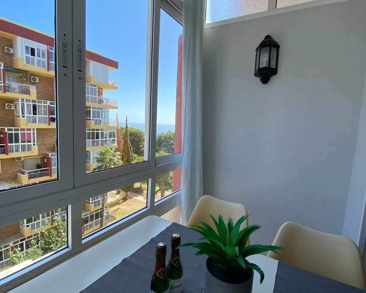 75d477b1-56b0-4dae-af80-07c03ff7edcf