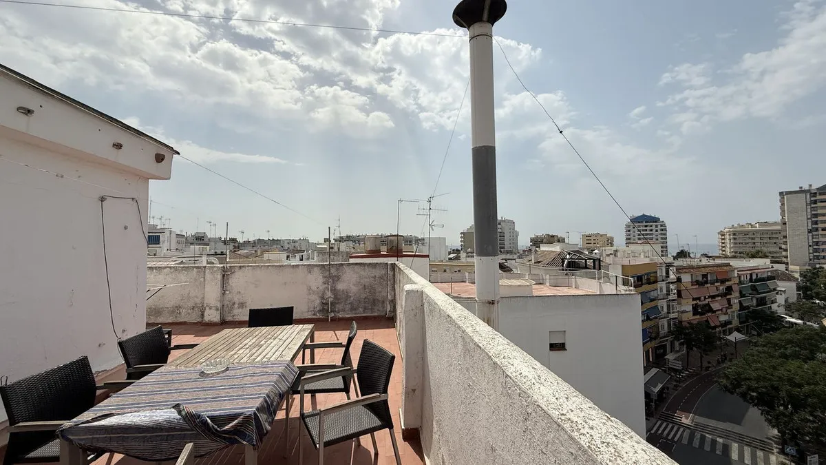 dc1b2b52-c0c8-4794-82ce-9b13e30fe21e