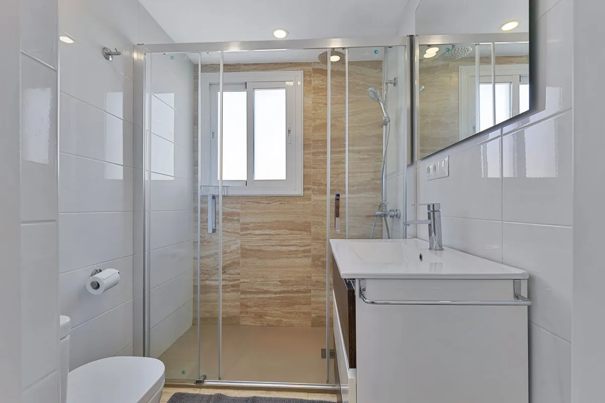 04d55a96-2948-4a69-bf2d-8059cb409e00