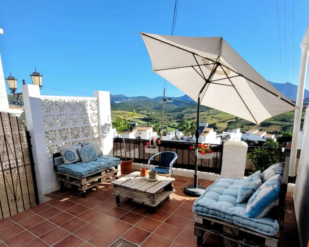 1e2eca21-256f-4c5e-9d23-7cff41865e2b