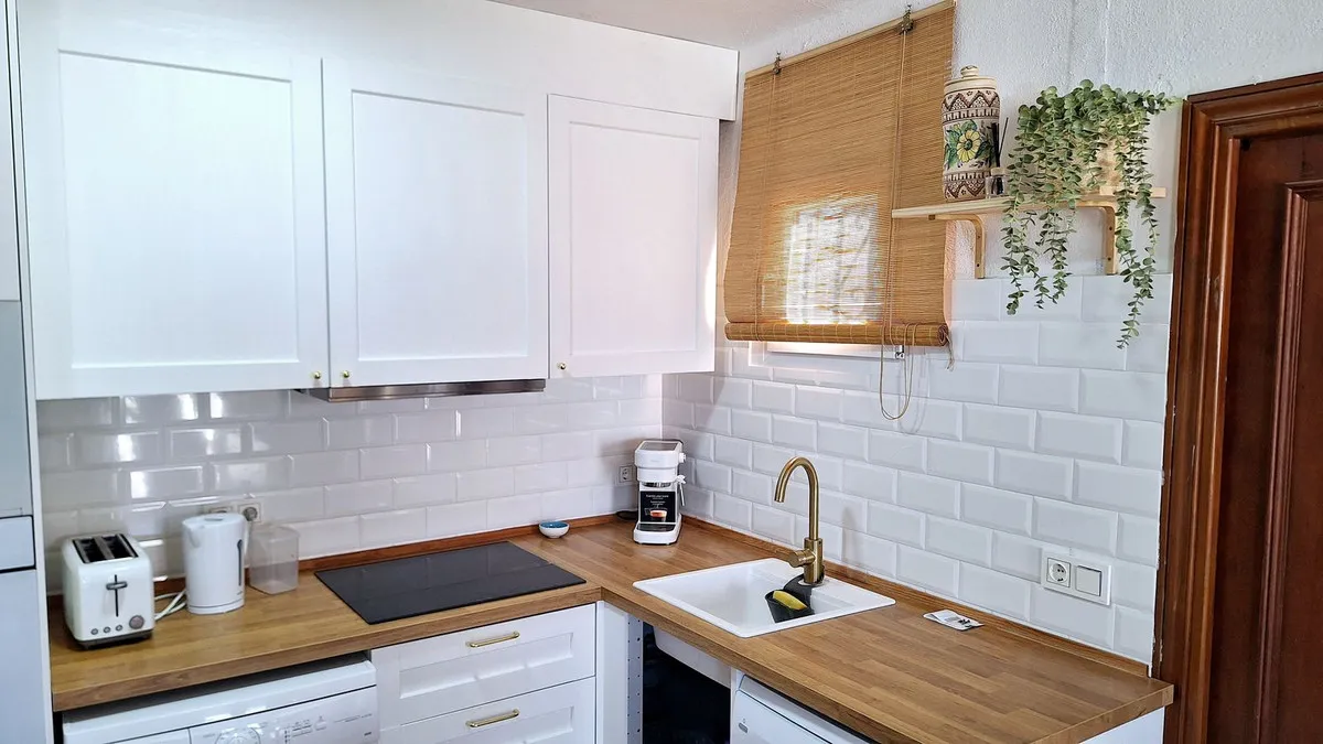 b9cce4ef-cbae-41e1-82d5-fc62e9b03d8e