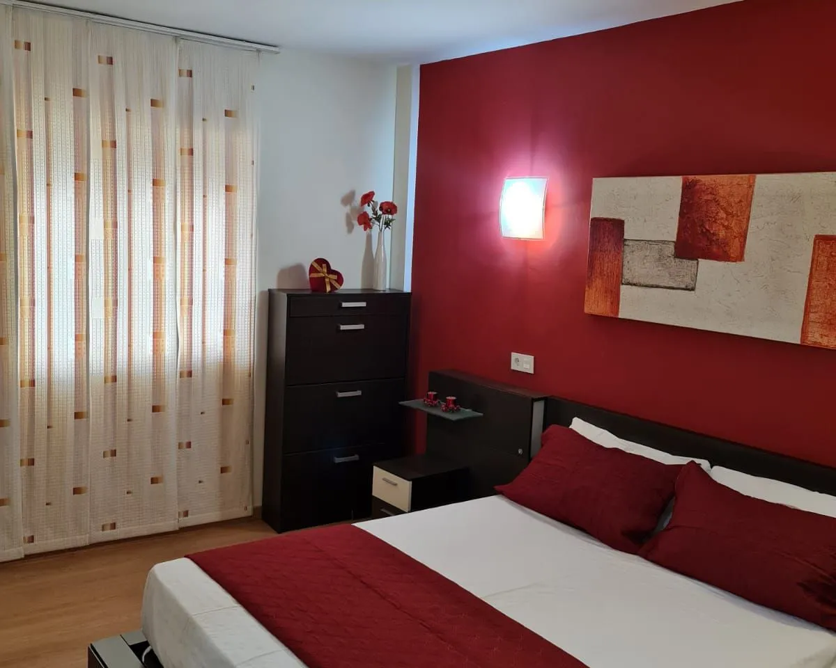 a7343574-64c8-48e9-820d-fdcecb52f6e1