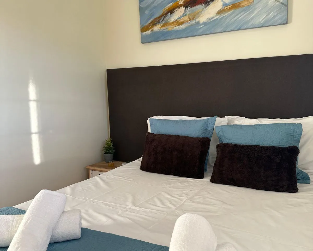 c341fa99-ad48-4f87-8cb8-3c57766c0a8e