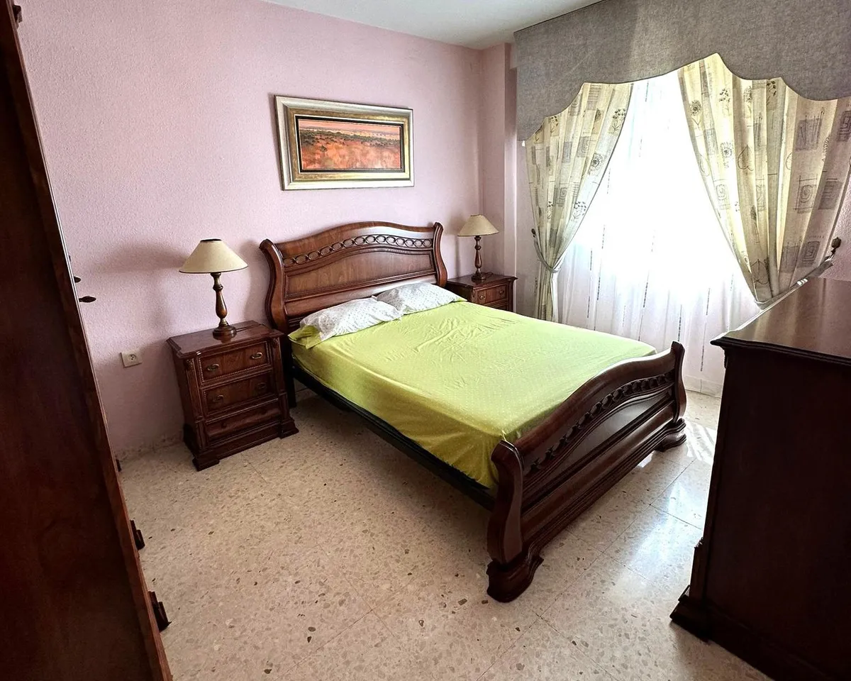 3ae4b978-7a4a-40d2-9d34-b4657fbafe9a