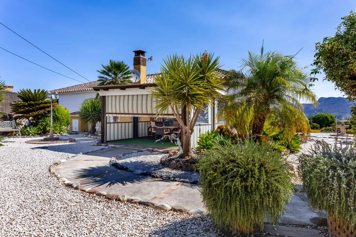 250ab2ea-9d1e-44cf-a6ca-515dc4a22902