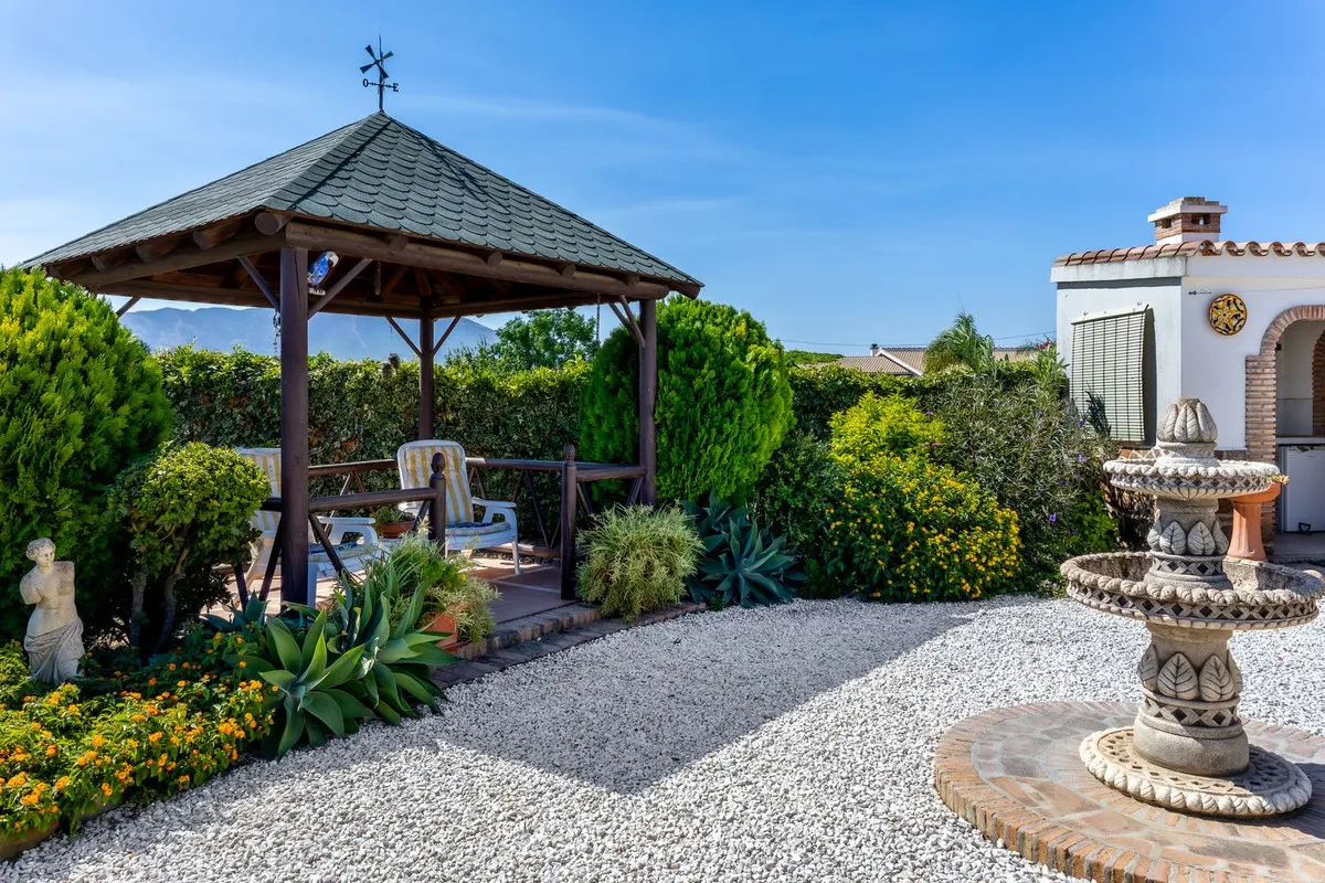 dd4e4b29-93ea-4609-ac18-2c5b6ba9e277