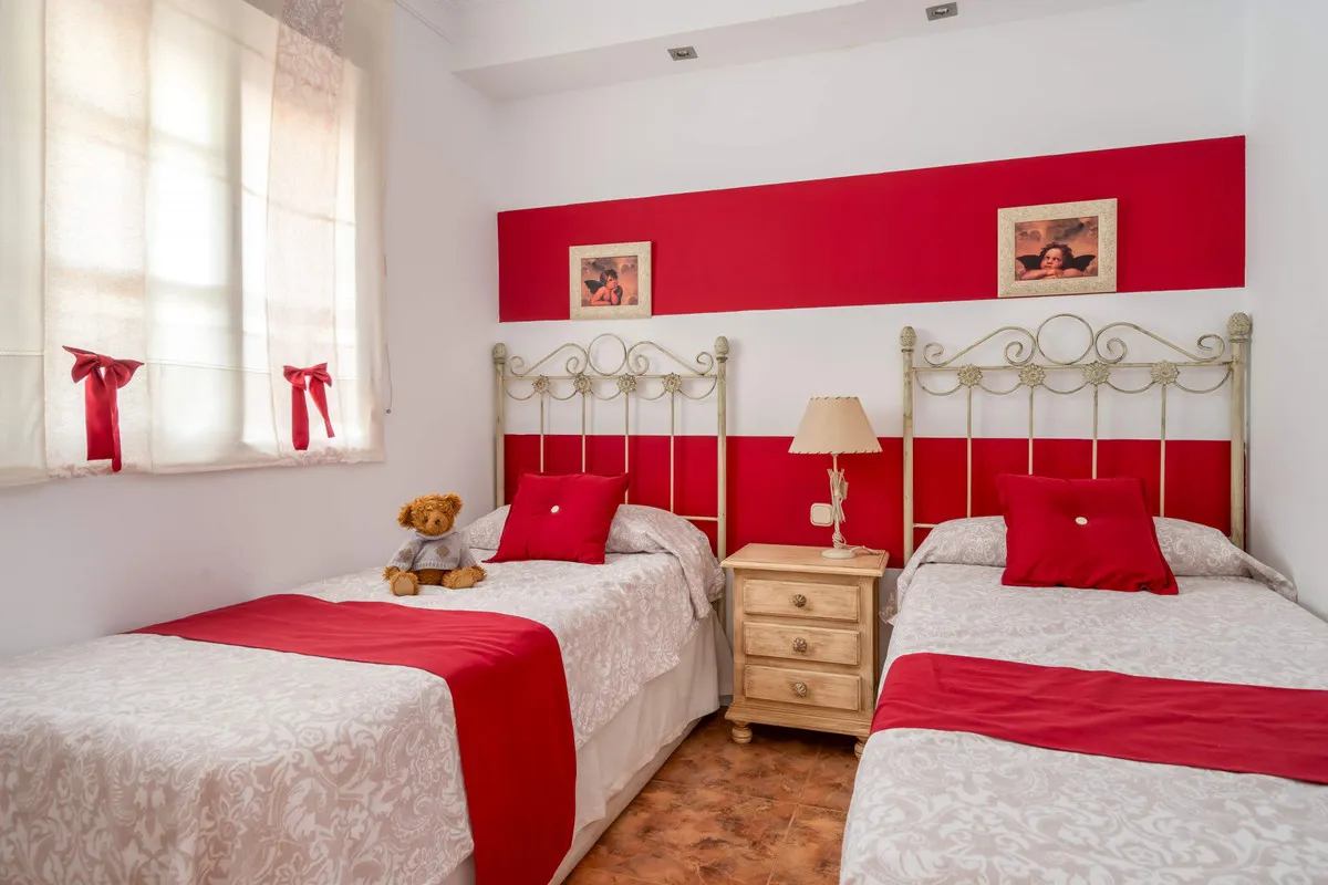 8583b46f-8bd8-45f5-955c-5eb25699ab29