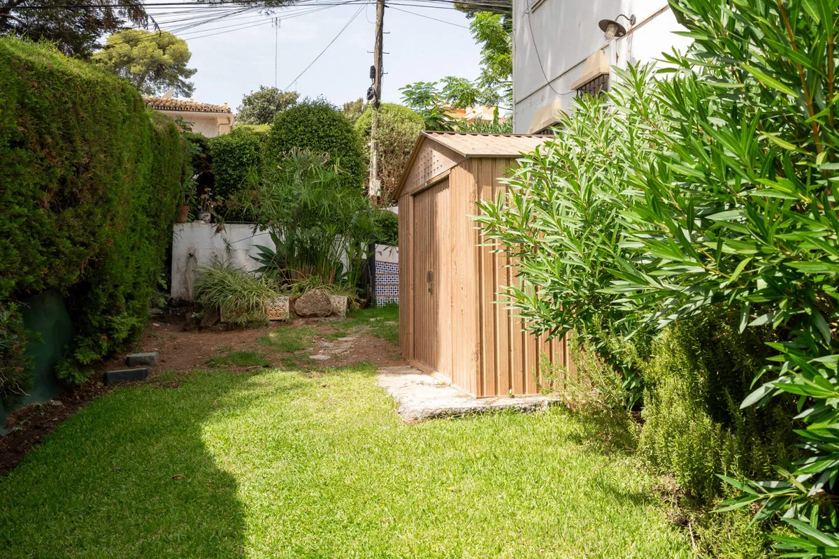 a9e309f2-e5e5-468e-8f75-30009d2afa8d