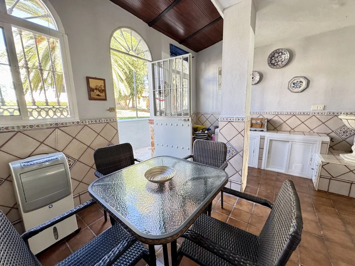 63e24839-0af8-40b8-bfc0-591949b18f61