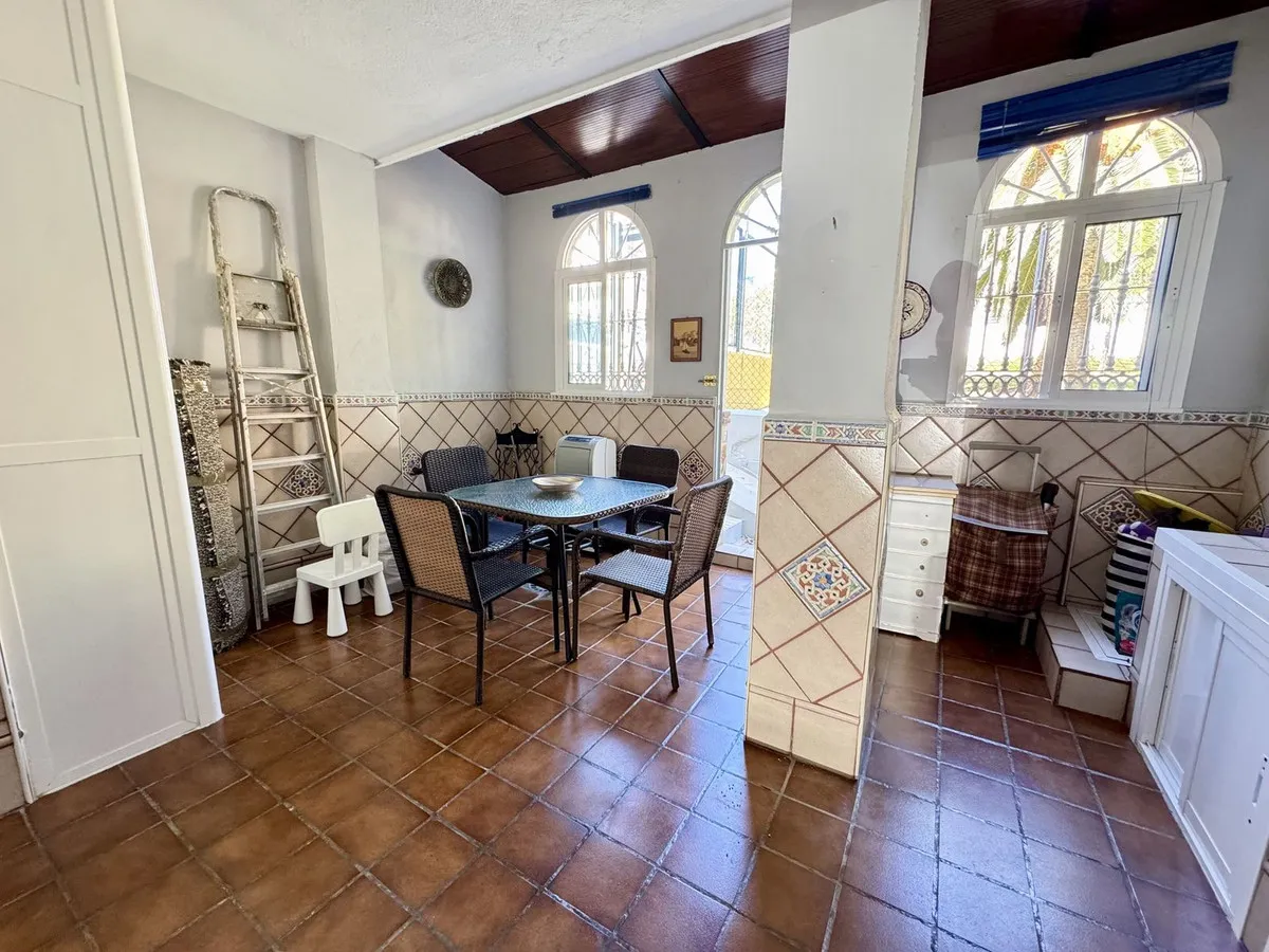 8ffa8849-befc-4595-8424-25372a465fa2