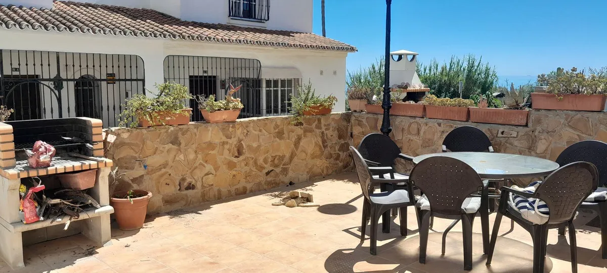 00c582e5-9fd6-4ff3-ba5c-1e856617d618