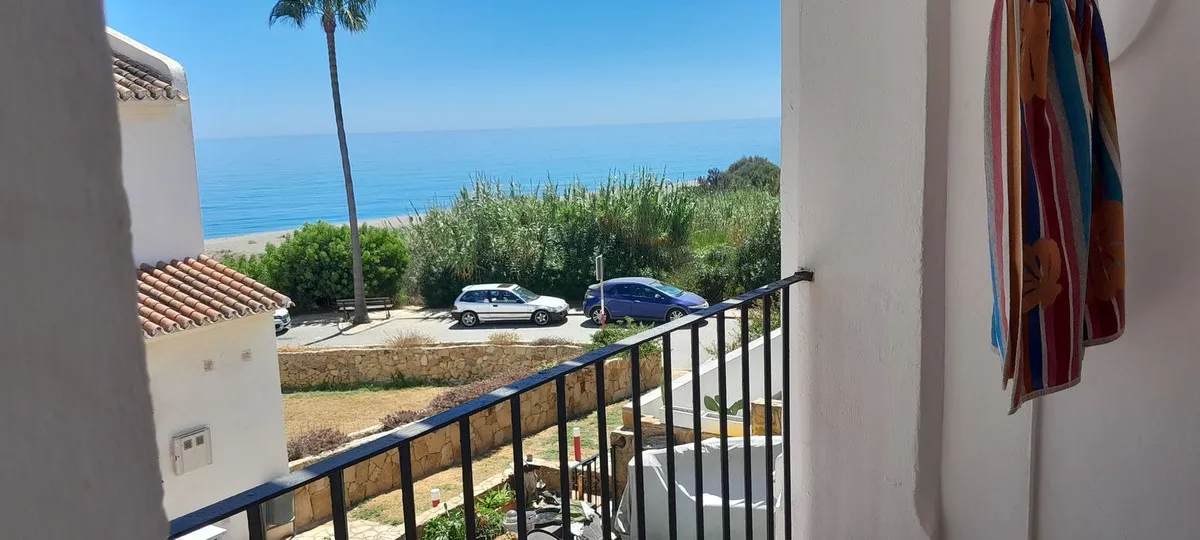 d7694a0d-250f-4eaa-a8d5-ddd219badde3