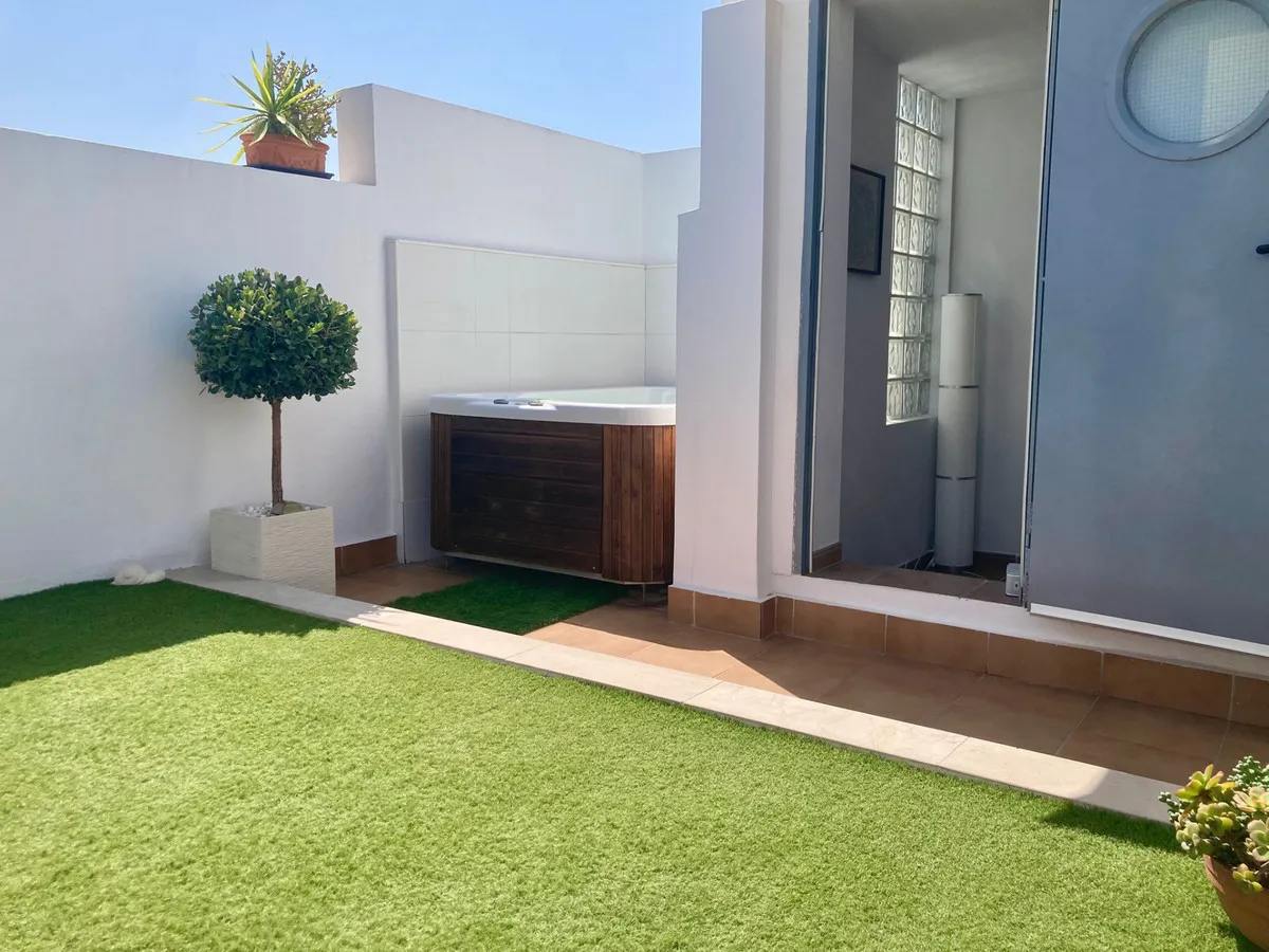 a0f73eb5-cc44-4ae7-bc5a-d7fb88f46742