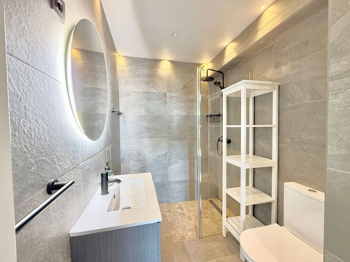 1195f3d4-7388-4e9d-a670-e0ee7d64af5e