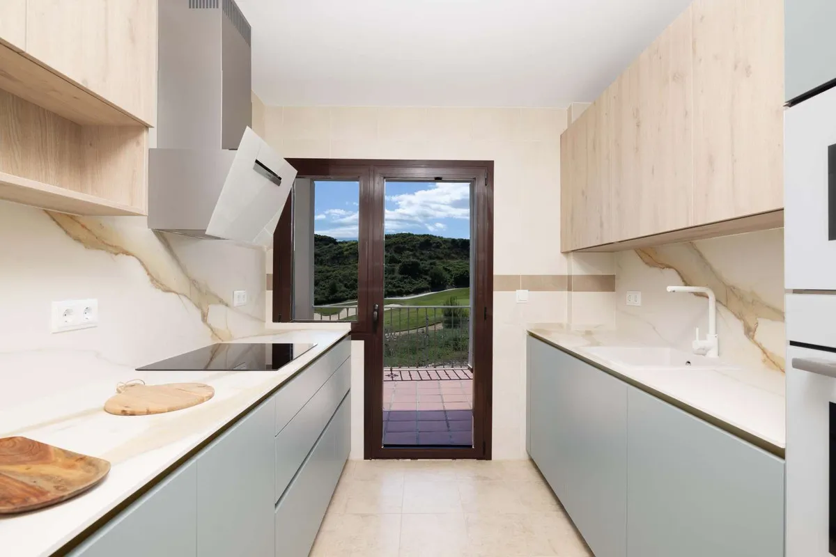 ef5dddfc-dcb3-4b28-892b-3cd03aabd1fb