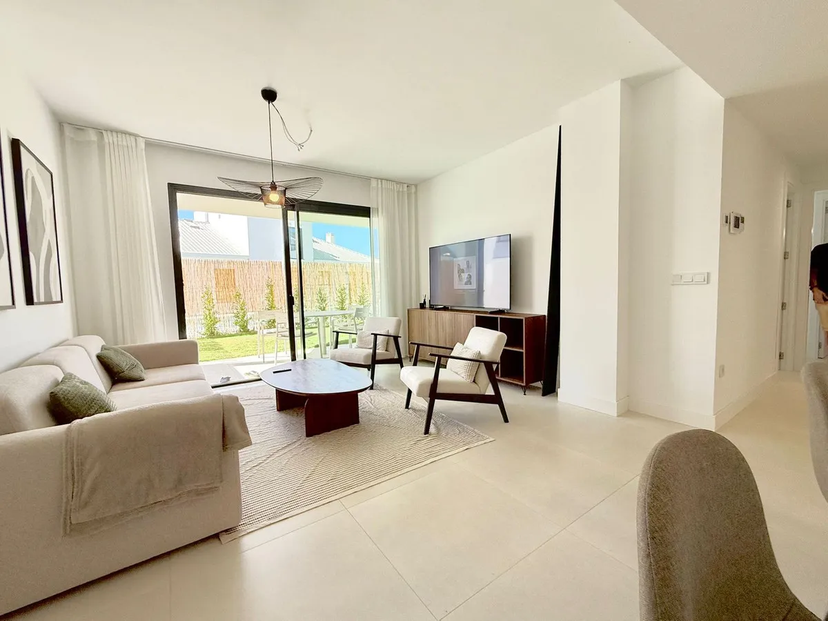 5ee9624e-2e76-4c43-bb0b-dfba9126b741