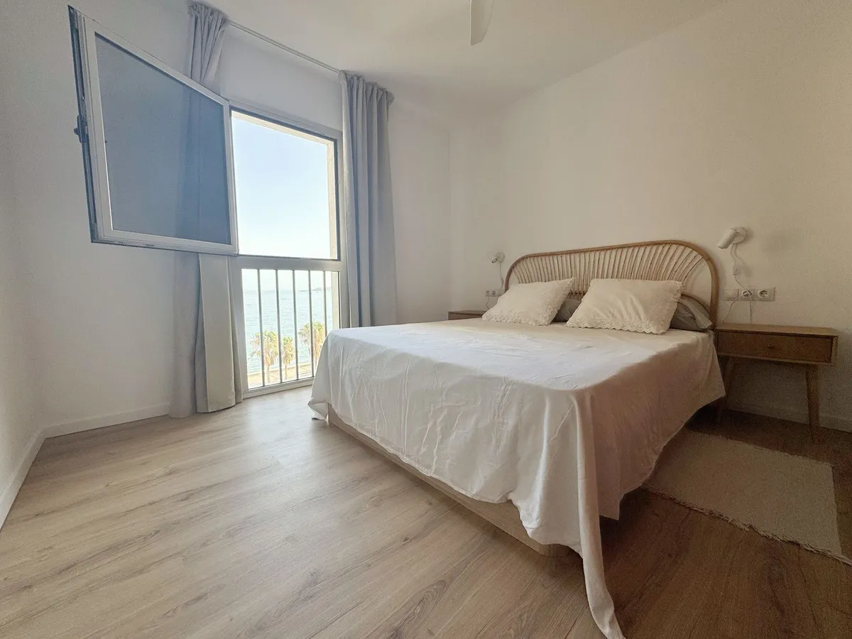 f84332e6-d006-4283-874f-02bb451f2123